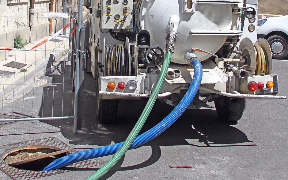 débouchage canalisation prix Commeny
